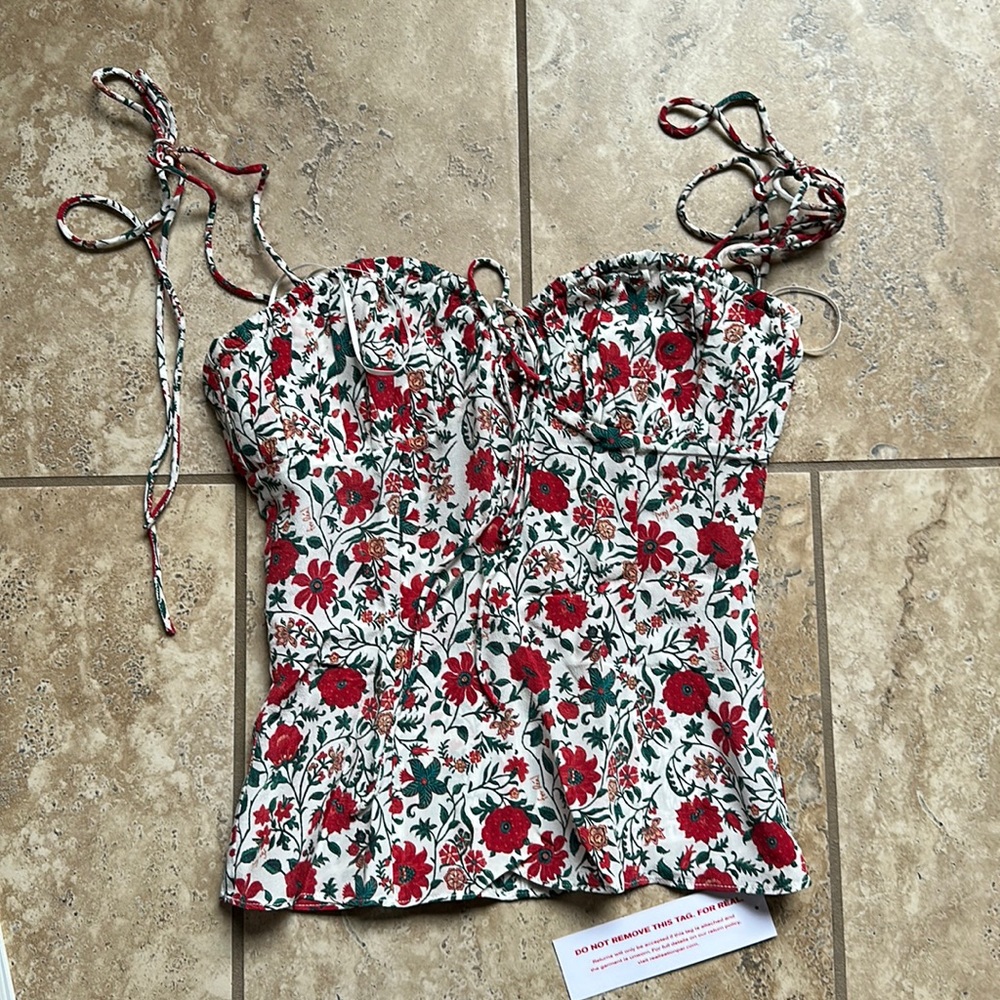 Realisation Par The Ana top in White Batik Floral